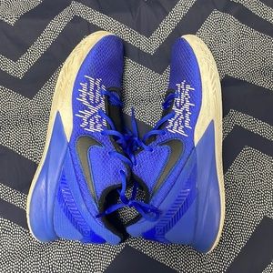 Blue Basketball Kyrie Flytraps